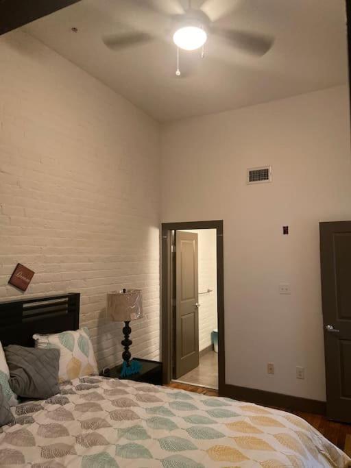 Charming 2 Bedroom Apartment Near Vcu Richmond Luaran gambar